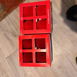 Holiday Time Red Ornaments Set